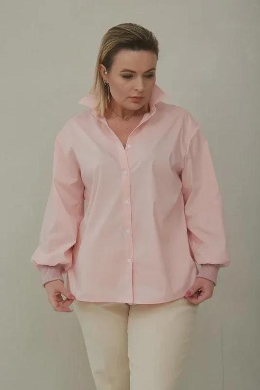 Женская персиковая рубашка с трикотажными манжетами