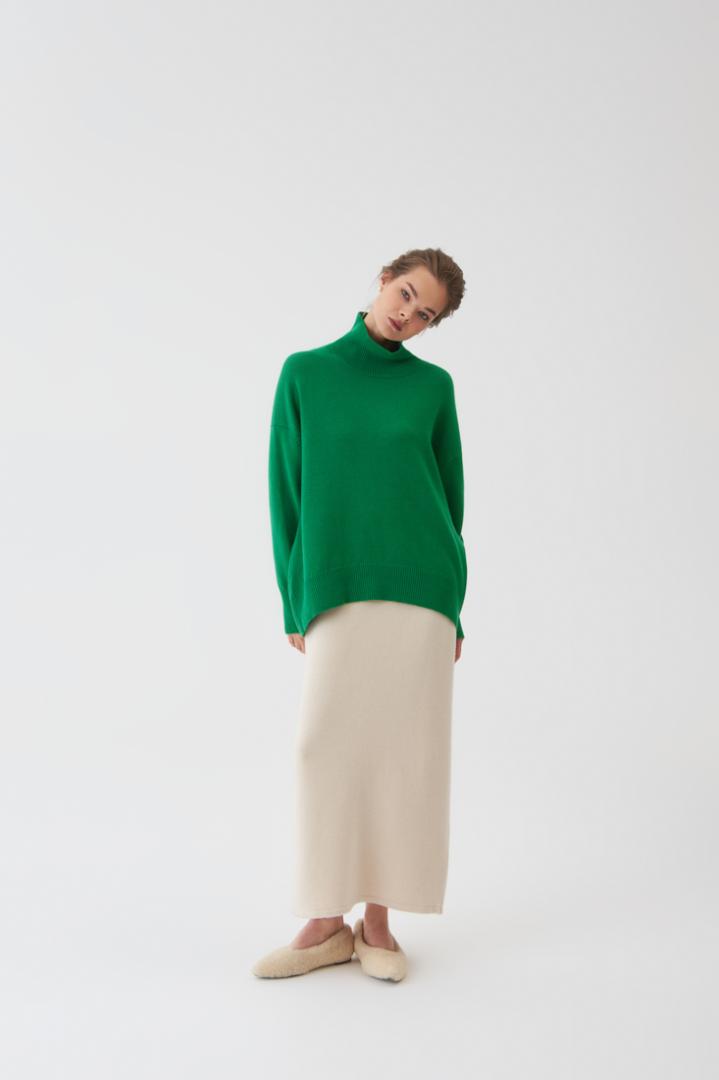 Свитер из кашемира с высоким воротом "Майская Зелень"