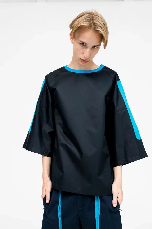 Спортивный костюм в стиле киберпанк (Футболка и шорты)