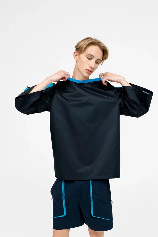 Спортивный костюм в стиле киберпанк (Футболка и шорты)