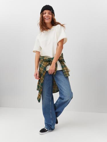 Футболка оверсайз пломбир с необработанными краями