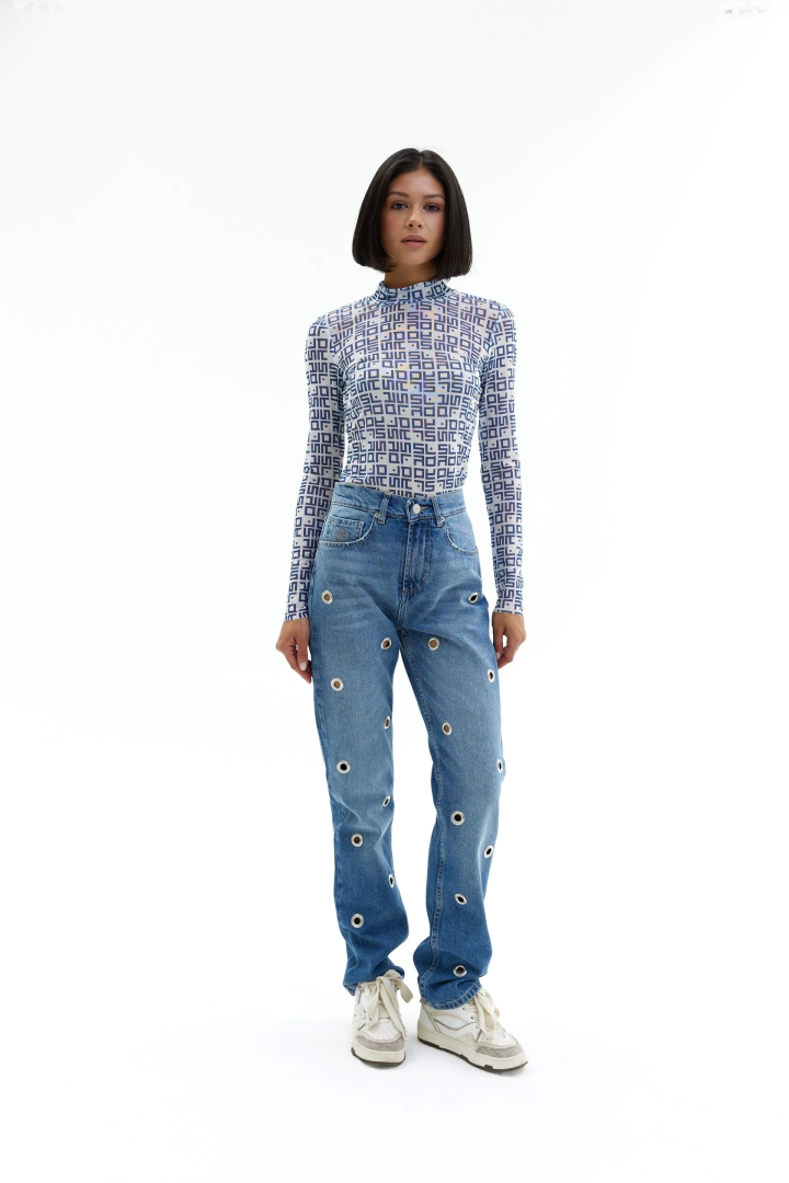 Бадлон Letters White