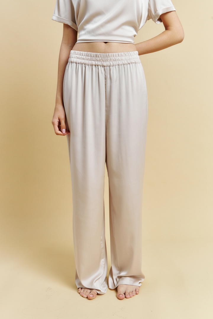 Брюки из натурального шелка