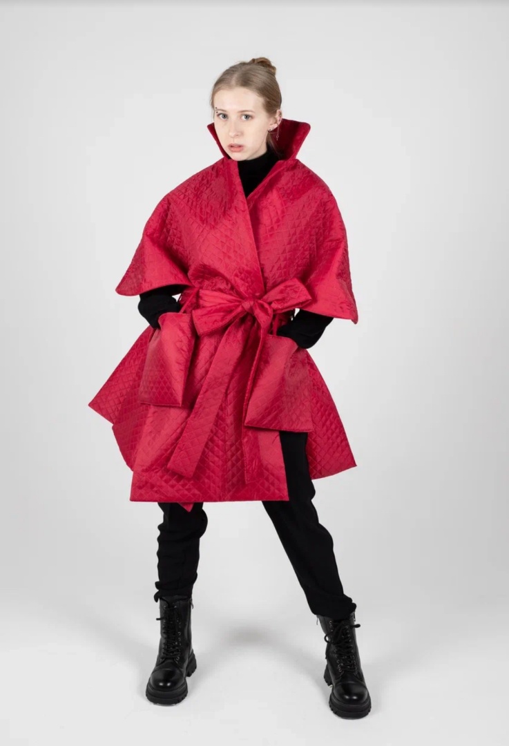 Накидка брусничного цвета