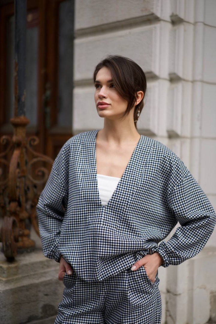 Костюмный дуэт из мягкой ткани