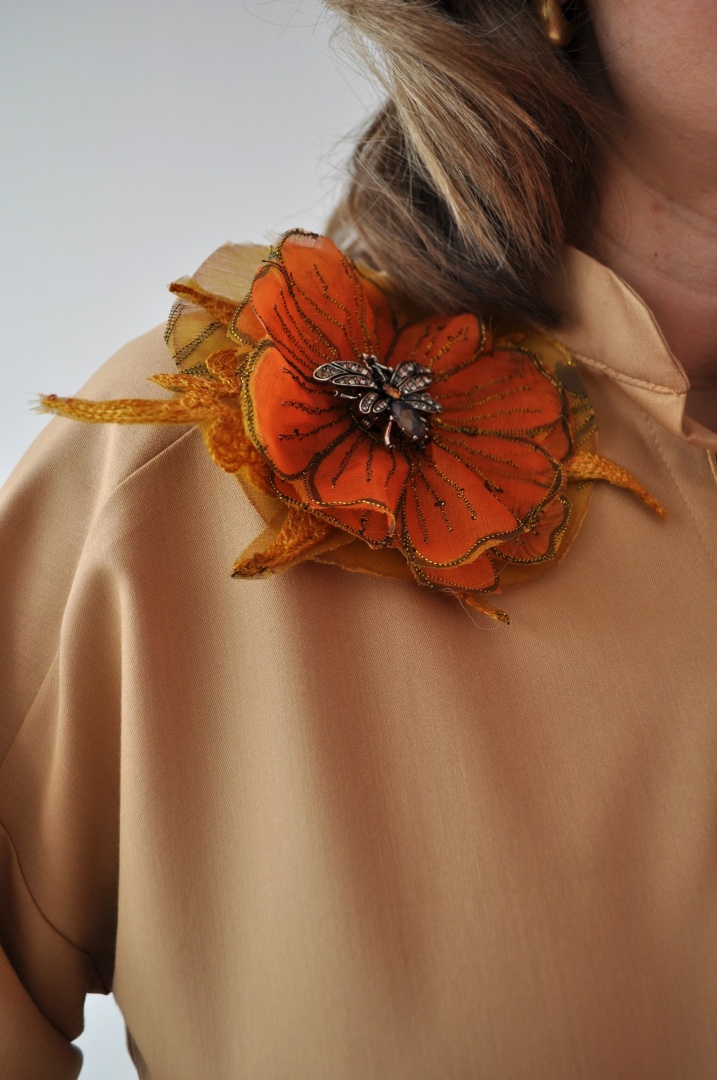 Платье- рубашка с поясом с длинным рукавом