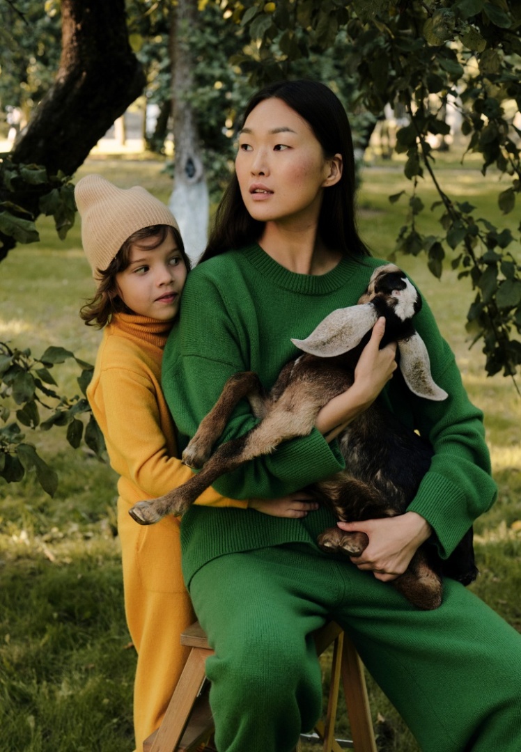 Джоггеры из кашемира детские "Цветочный Мед" Джоггеры из кашемира детские "Цветочный Мед"