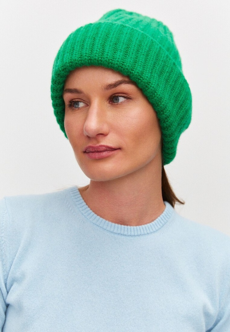 Шапка бини из кашемира "Майская Зелень"