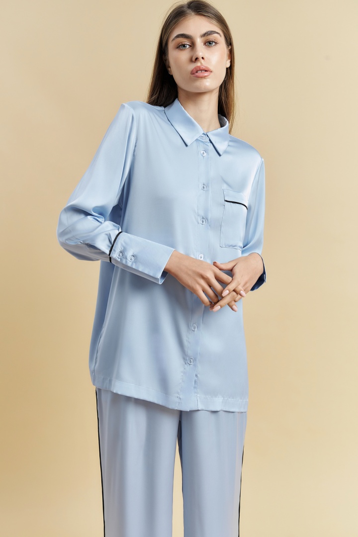 Шелковая рубашка с кантом