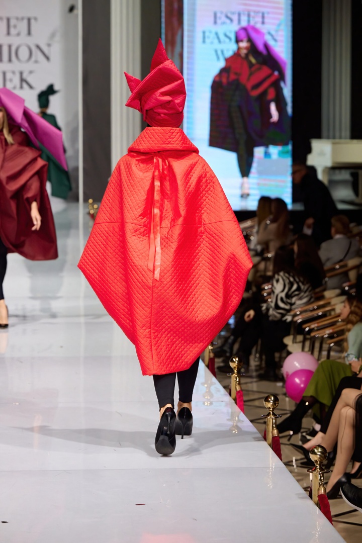 Накидка-пальто красная