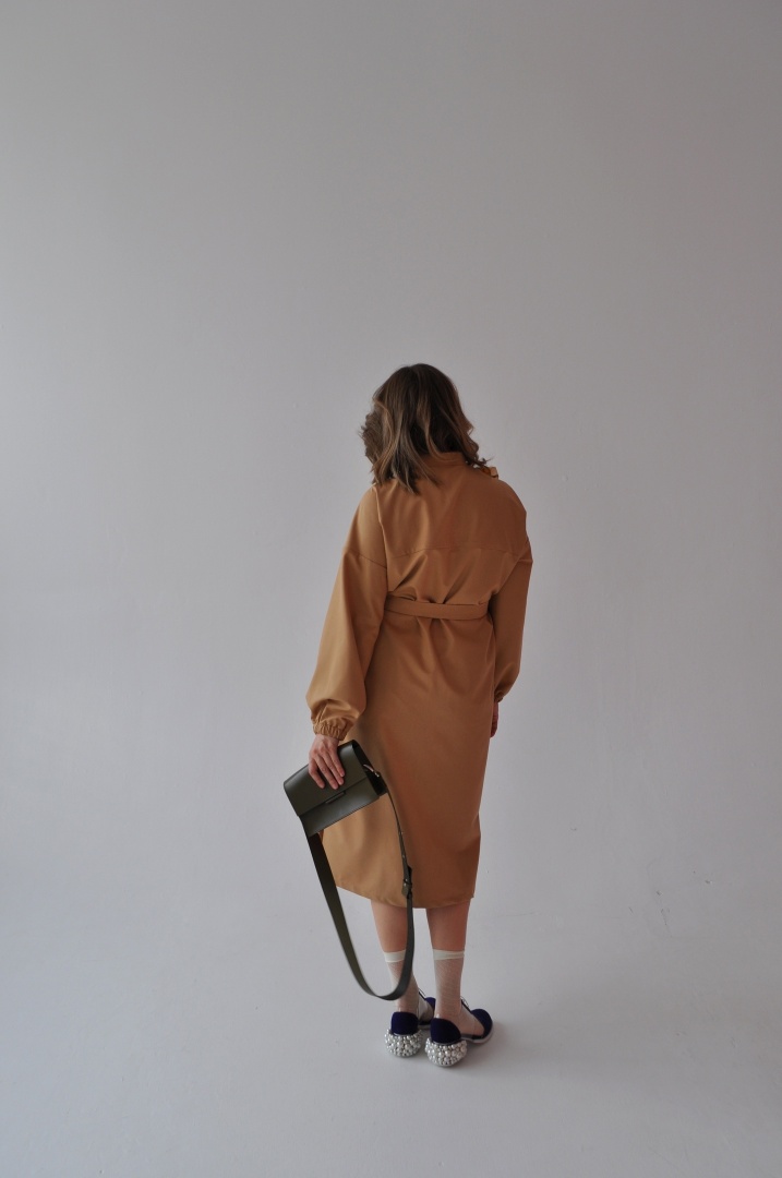 Платье- рубашка с поясом с длинным рукавом