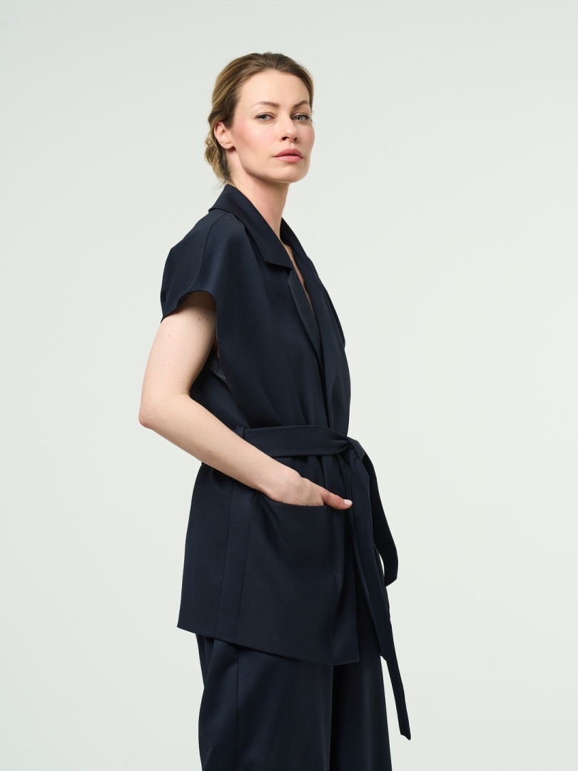 Жилет свободного кроя