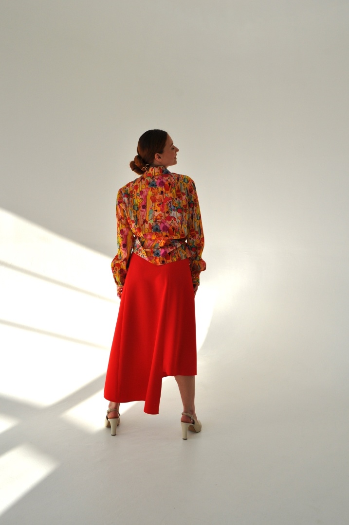 Женская рубашка из хлопка свободного кроя