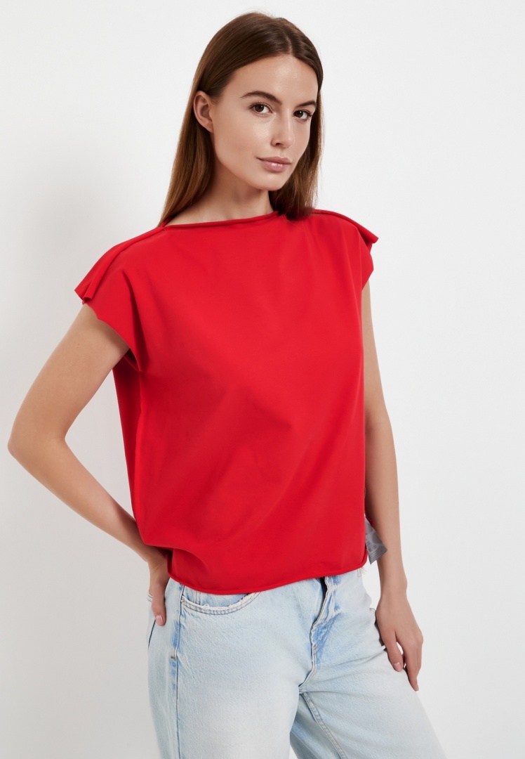 Футболка квадрат красная