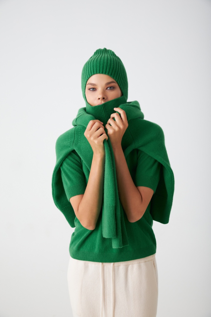 Балаклава из кашемира "Майская Зелень" Балаклава из кашемира "Майская Зелень"