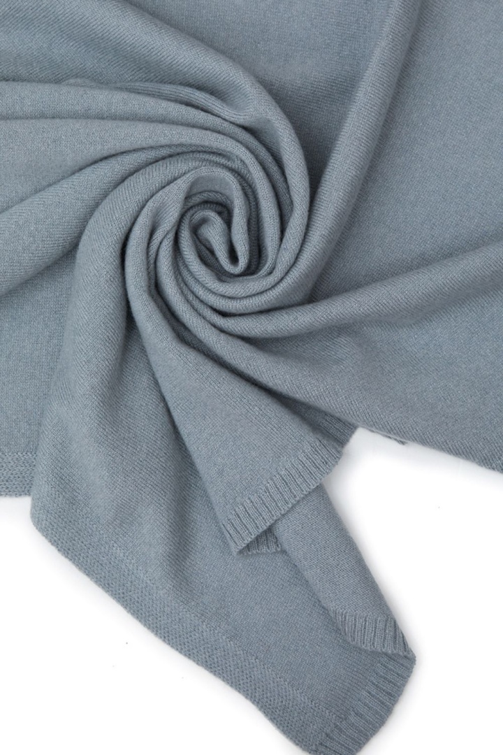 Палантин из кашемира "Темный Жемчуг"