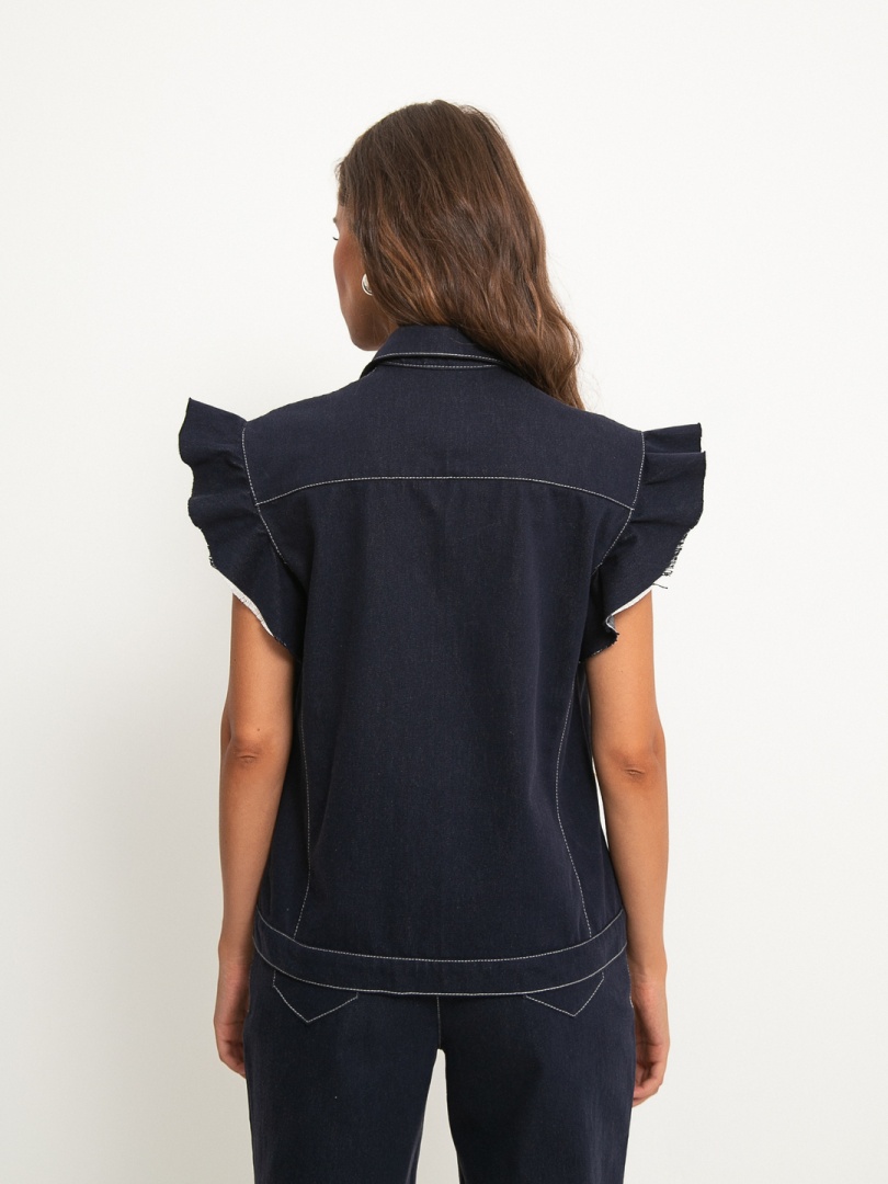 Жилет из вареного денима