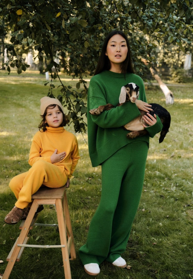 Джоггеры из кашемира детские "Цветочный Мед" Джоггеры из кашемира детские "Цветочный Мед"