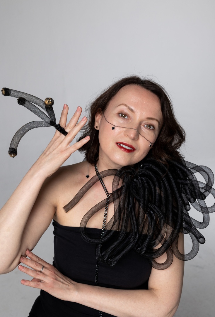 Миты - цепочки для лица цветные