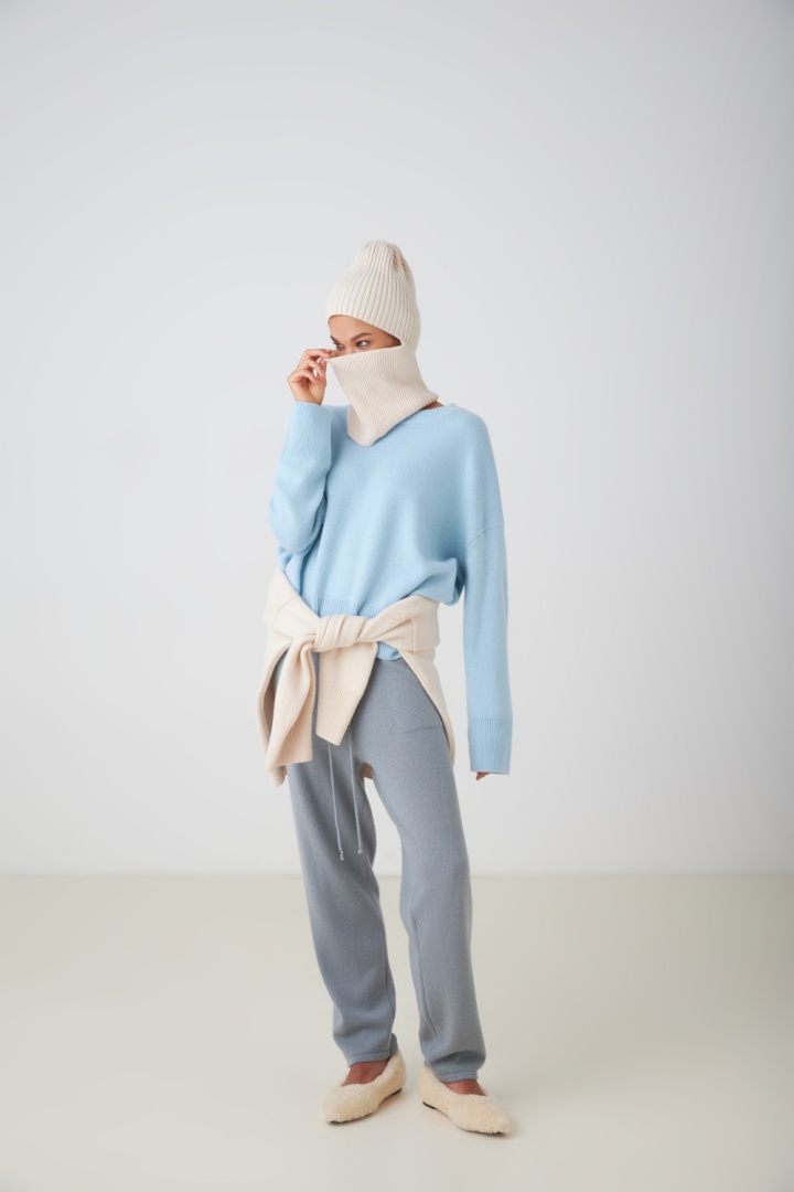 Балаклава из кашемира "Взбитые Сливки" Балаклава из кашемира "Взбитые Сливки"