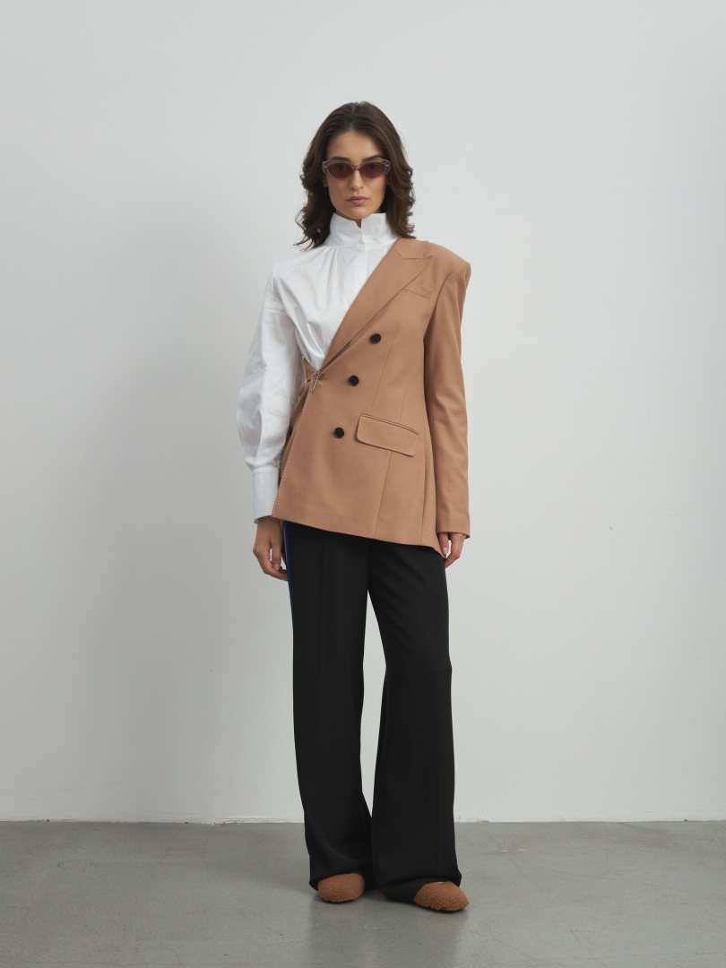 Рубашка с необычным дизайнерским решением