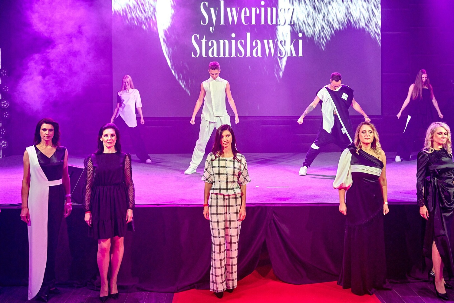 IV Фестиваль “Красивый бизнес России - МОДА.МУЗЫКА.КИНО” зажег новые звезды артистов, дизайнеров и предпринимателей 