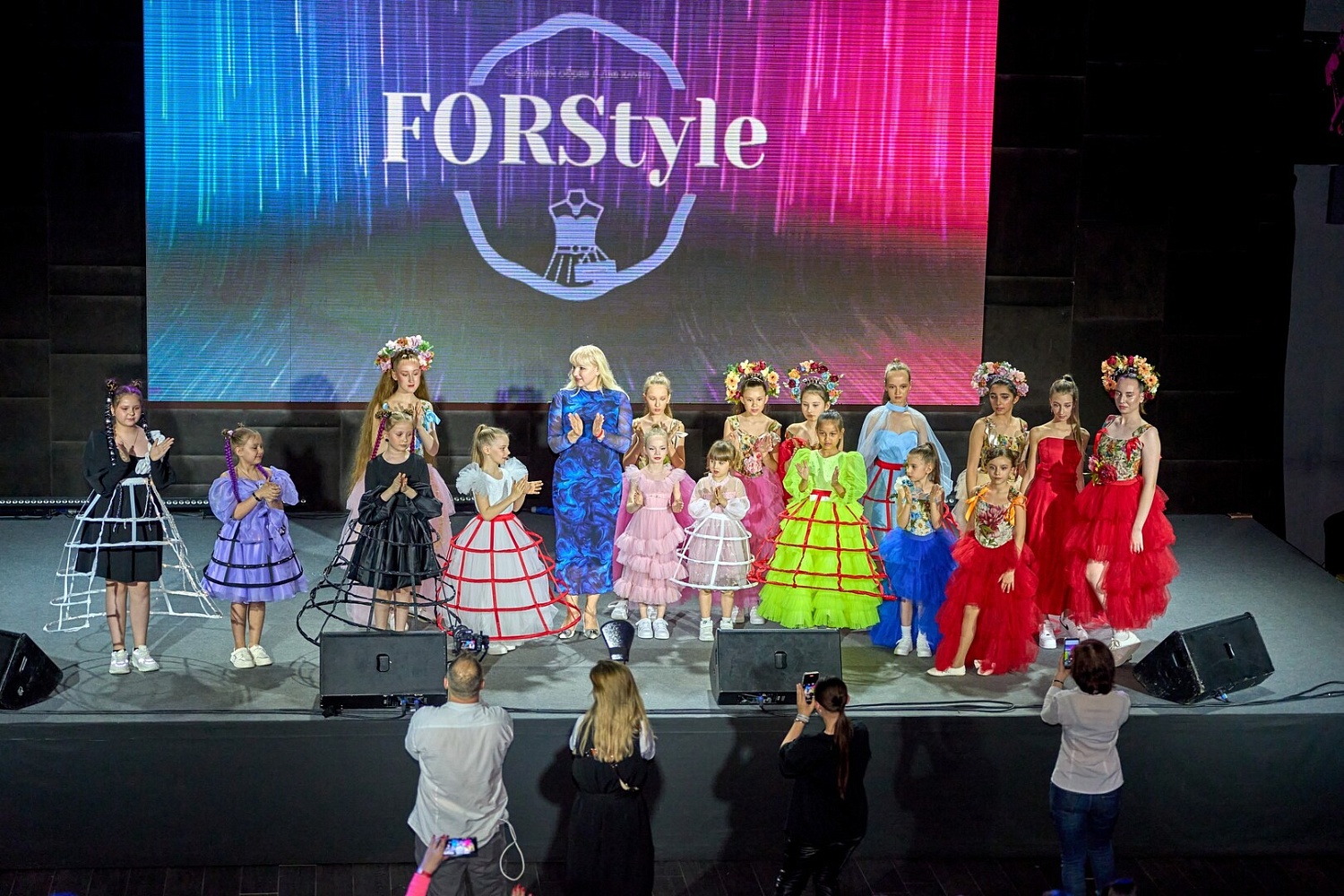 Будущее креативной экономики: Шестой фестиваль «Красивый бизнес России - Мода. Музыка. Кино» покорил сердца зрителей