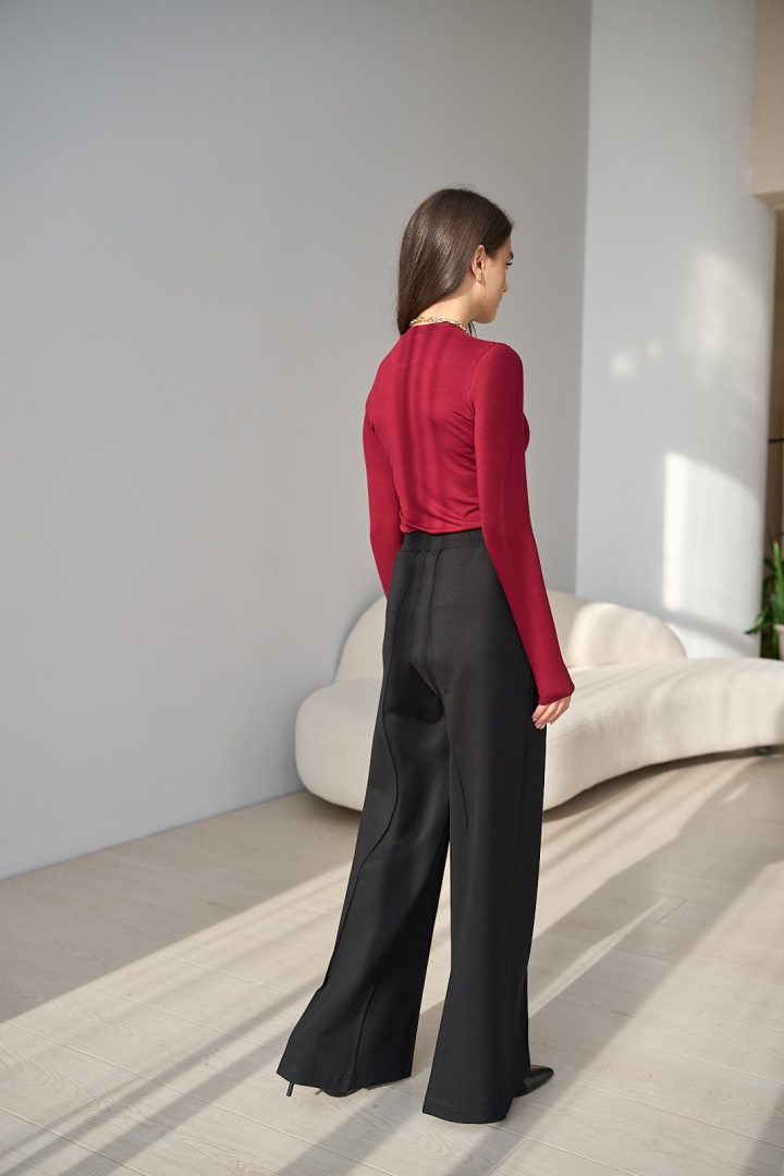 Черные брюки палаццо