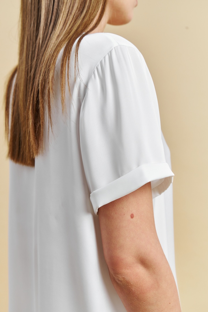 Шелковая футболка 