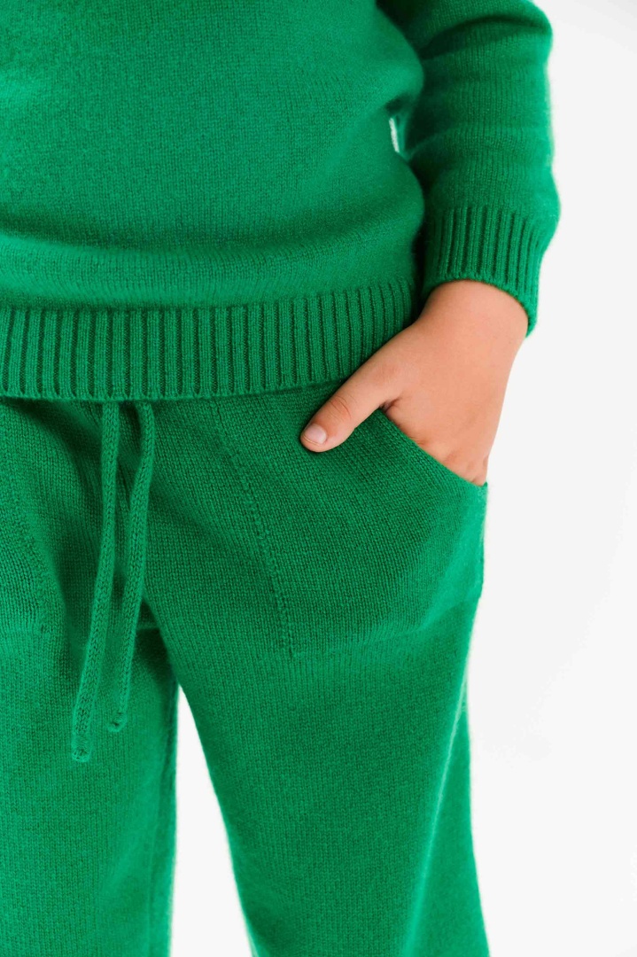 Джоггеры из кашемира детские "Майская Зелень" Джоггеры из кашемира детские "Майская Зелень"