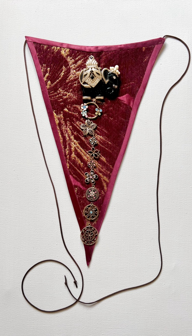 Галстук бордовый