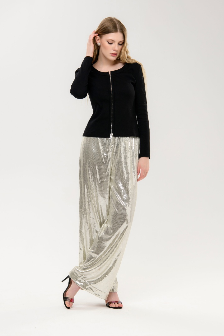 Кофта черная на крючках