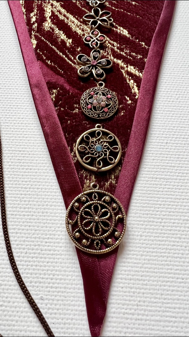 Галстук бордовый