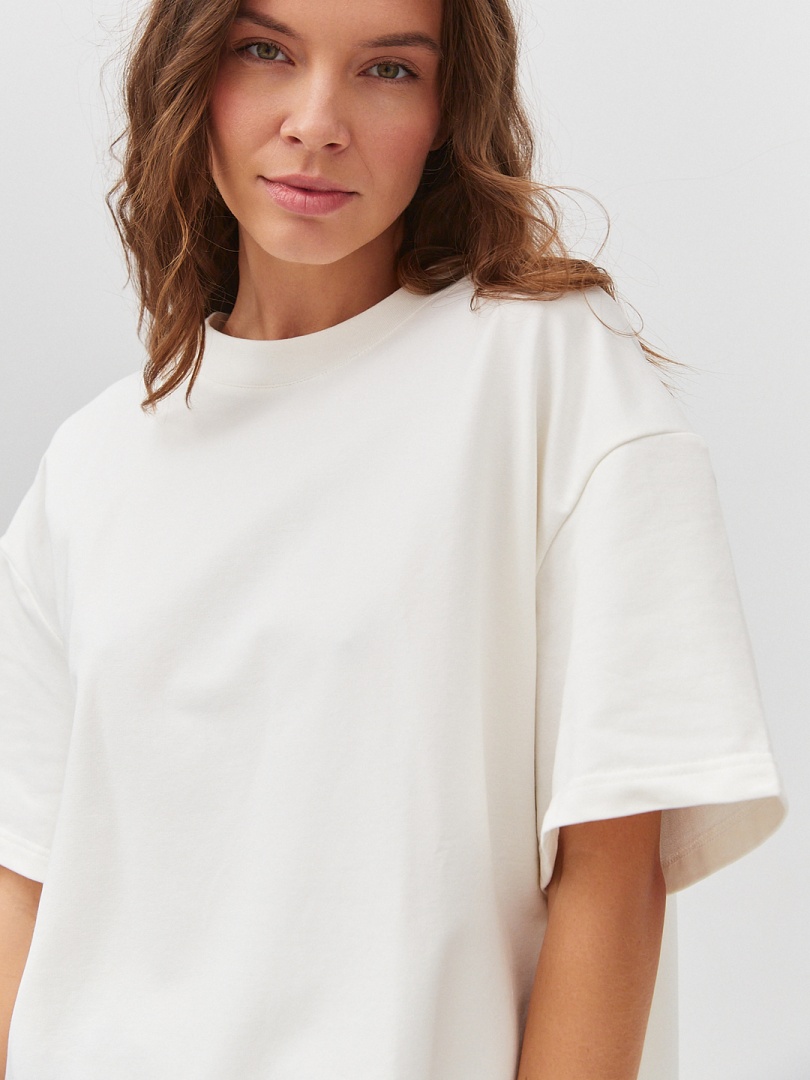 Футболка оверсайз белая